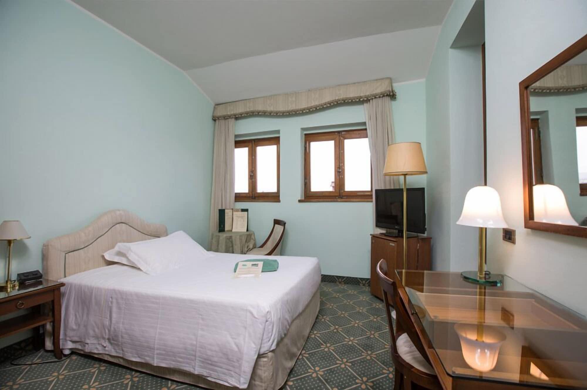 Hotel Villa San Lucchese بودجيبونسي المظهر الخارجي الصورة